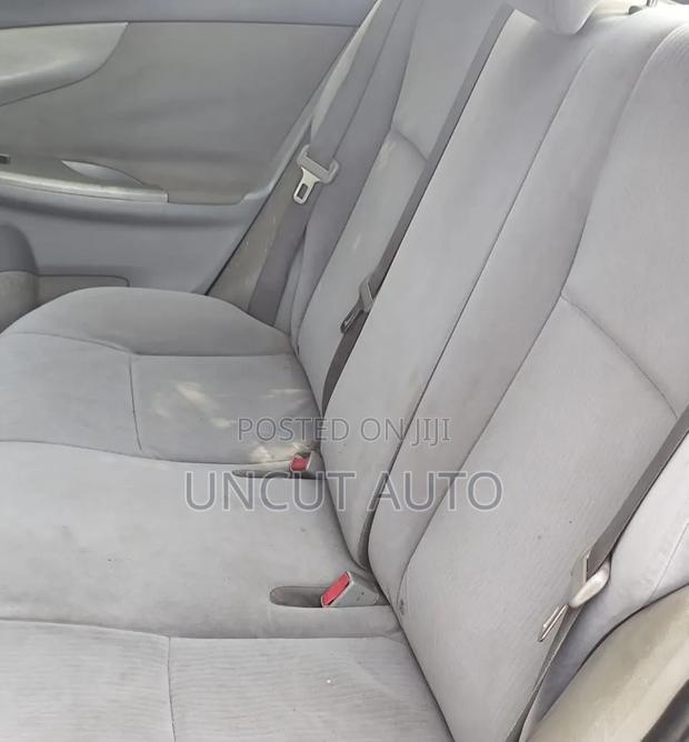 Toyota Corolla 2010 Red
