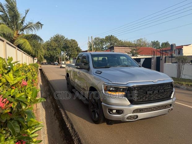 Dodge RAM 2022 Gray