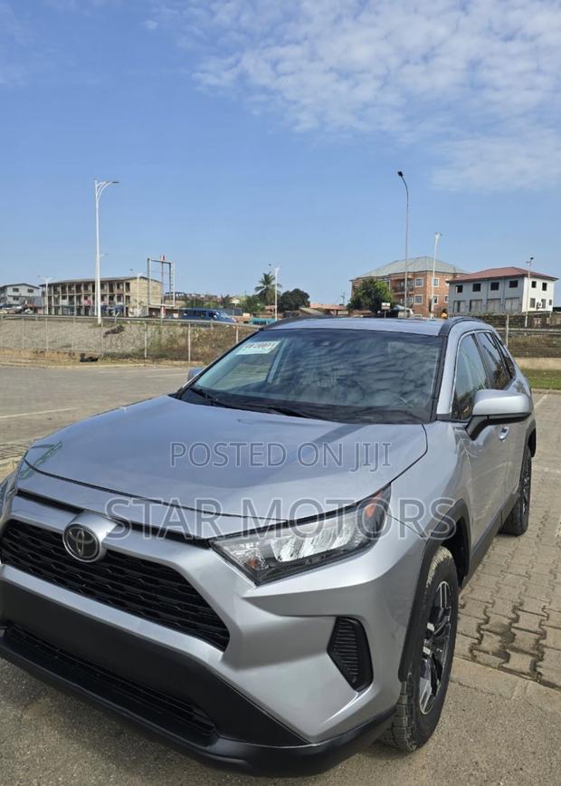 Toyota RAV4 2020 Silver