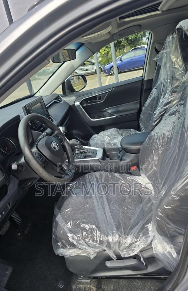 Toyota RAV4 2020 Silver