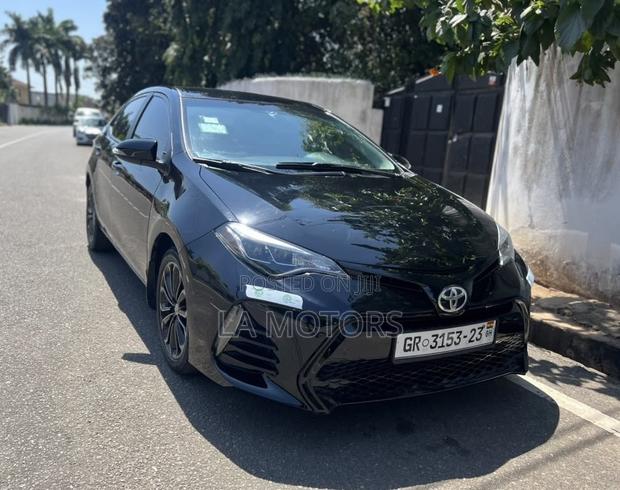 Toyota Corolla 2016 Black