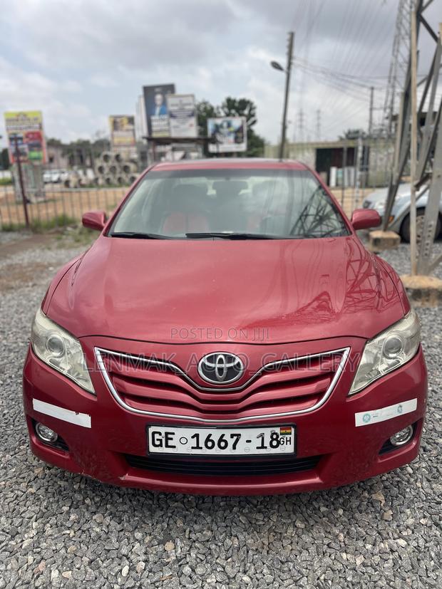 Toyota Camry 2010 Red