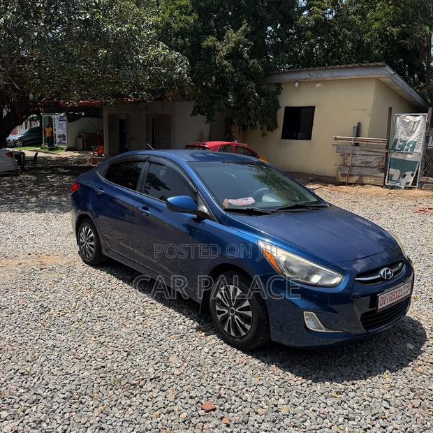 Hyundai Accent GLS 2013 Blue