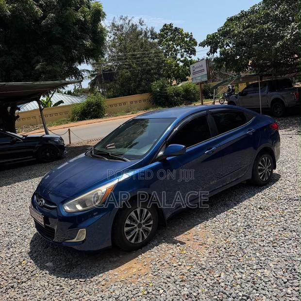 Hyundai Accent GLS 2013 Blue