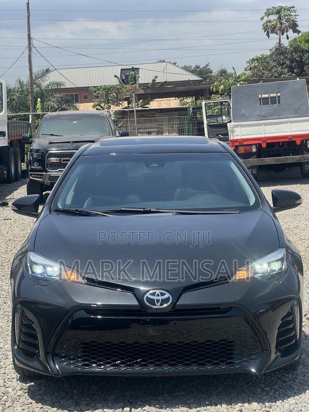 Toyota Corolla 2018 Black