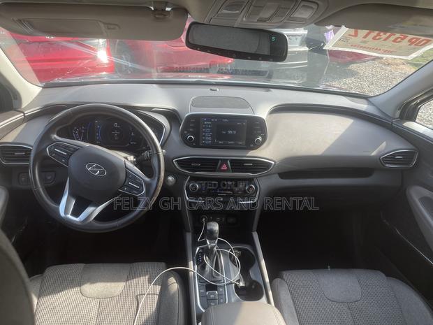 Hyundai Santa Fe SE 2021 Black