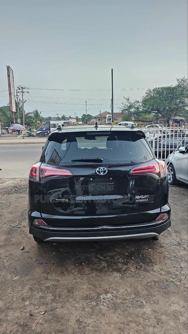 Toyota RAV4 2018 Black