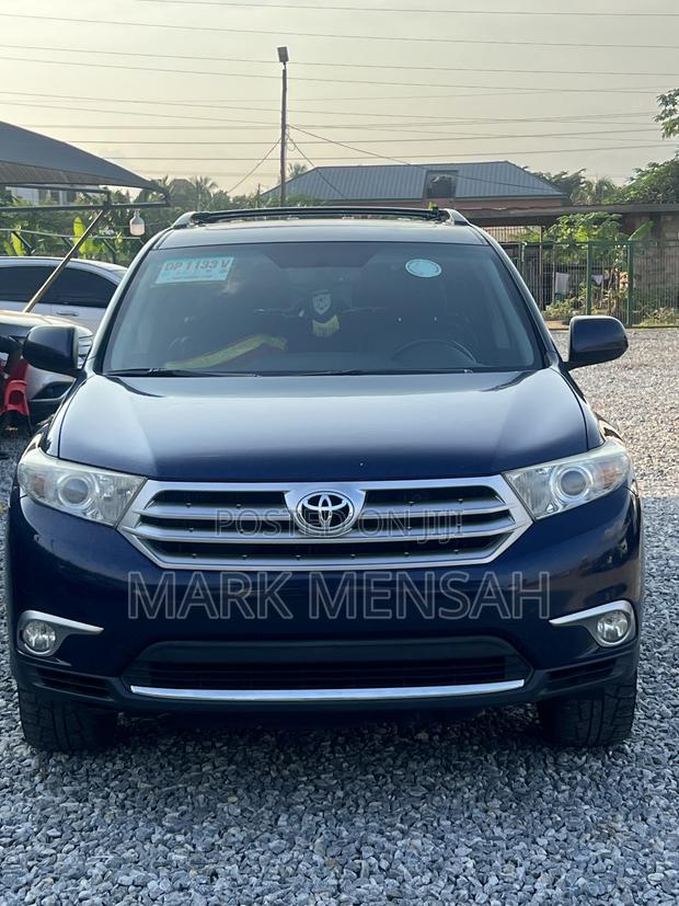 Toyota Highlander 2012 Blue