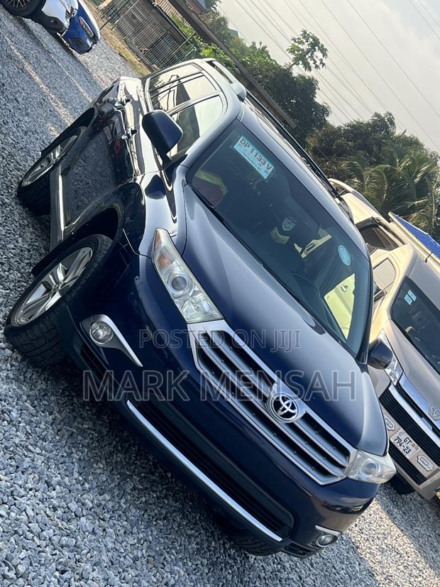 Toyota Highlander 2012 Blue