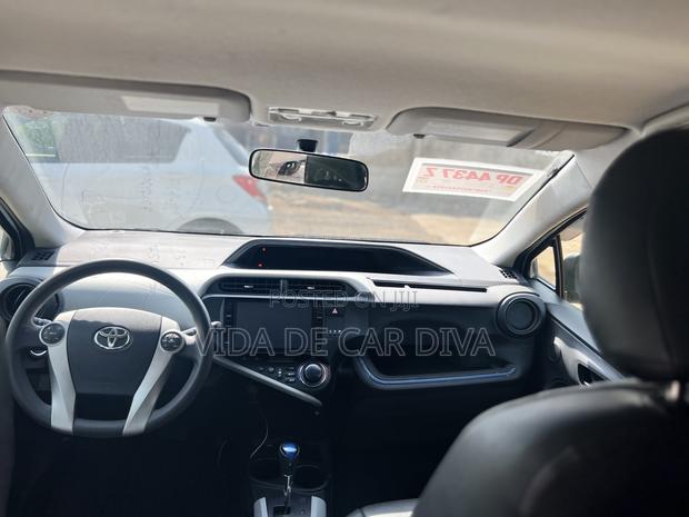 Toyota Aqua 2013 White