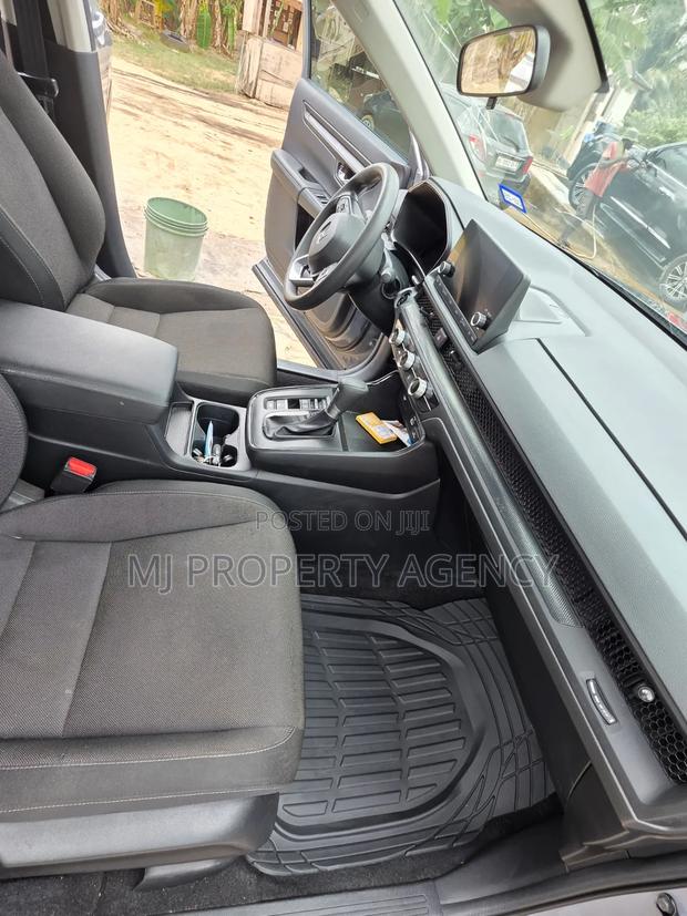 Honda CR-V LX AWD 2025 Beige