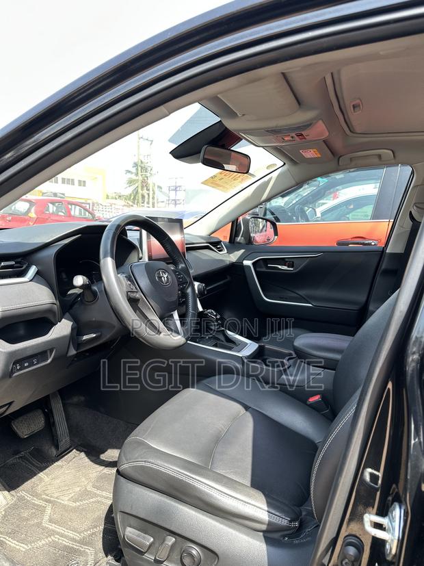Toyota RAV4 2023 Black