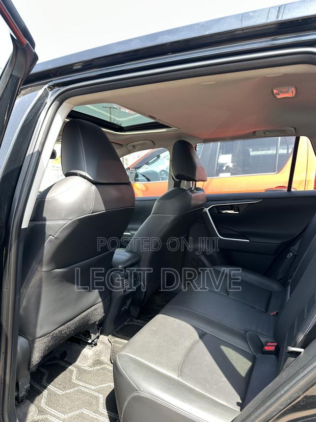 Toyota RAV4 2023 Black