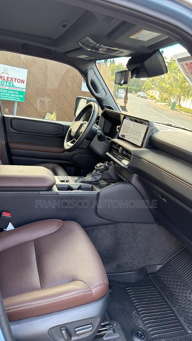 Toyota Land Cruiser Prado 2.4 Hybrid 2025 Blue