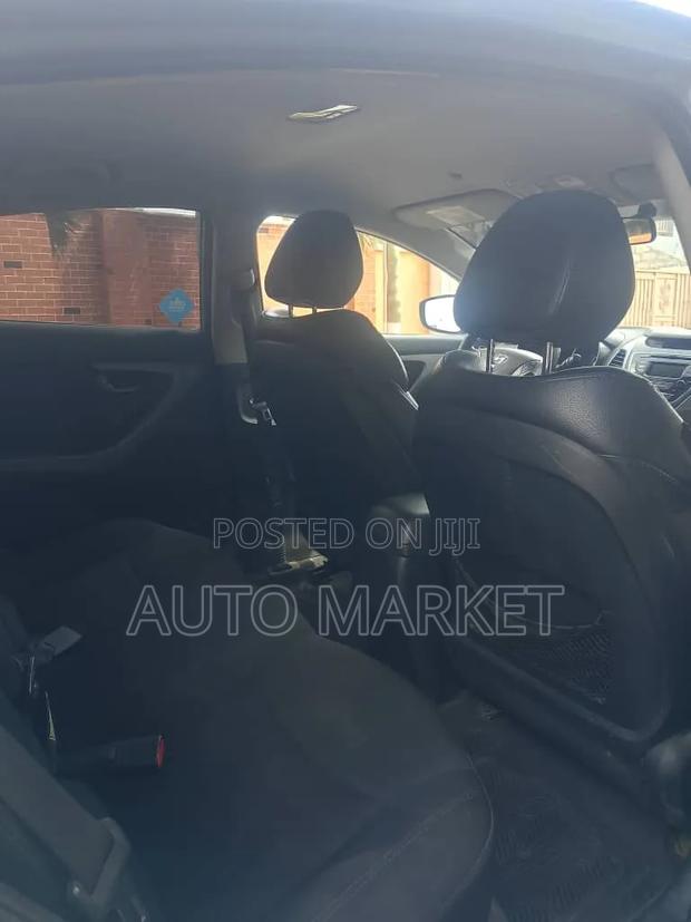 Hyundai Elantra GLS Sedan FWD (1.8L 4cyl 6A) 2013 Blue