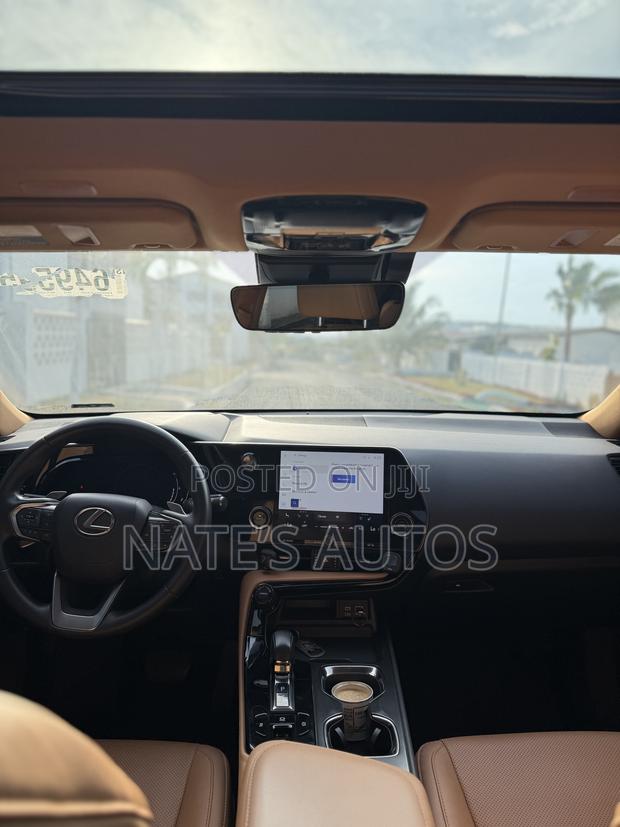 Lexus NX 350 Luxury AWD 2023 Orange