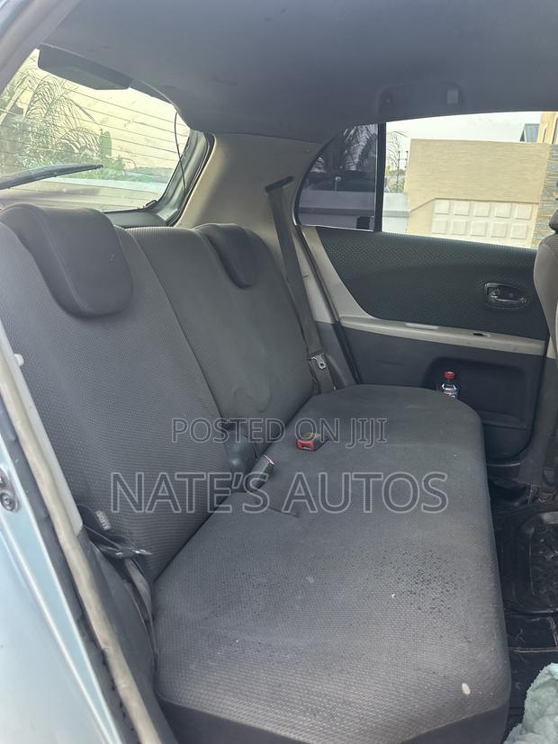 Toyota Vitz 1.3 AWD 5dr 2010 Blue