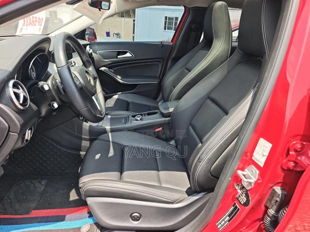 Mercedes-Benz GLA-Class 2016 Red