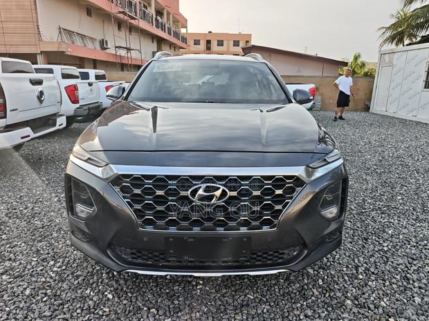 Hyundai Santa Fe SE 2021 Gray