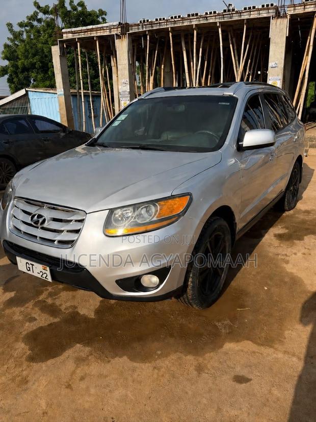 Hyundai Santa Fe Limited 2011 Gray