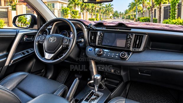 Toyota RAV4 XLE 4dr SUV AWD (2.5L 4cyl 6A) 2018 Black
