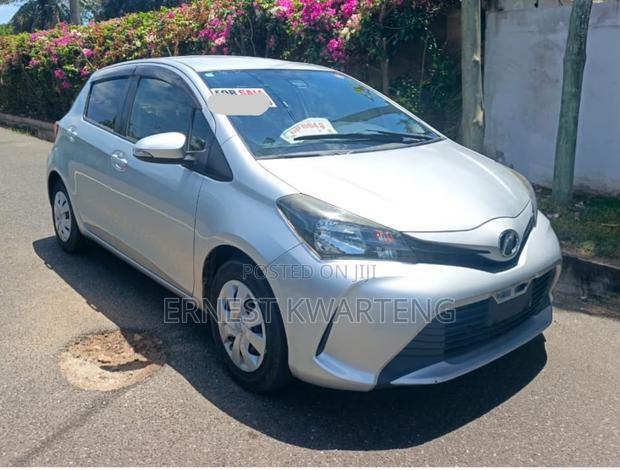 Toyota Vitz 2016 Gray
