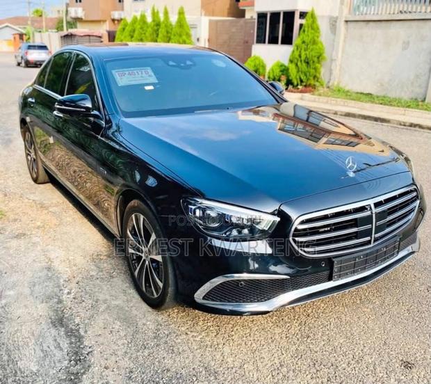 Mercedes-Benz E300 2021 Black