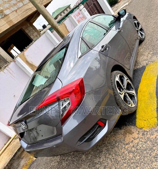 Honda Civic 2017 Gray