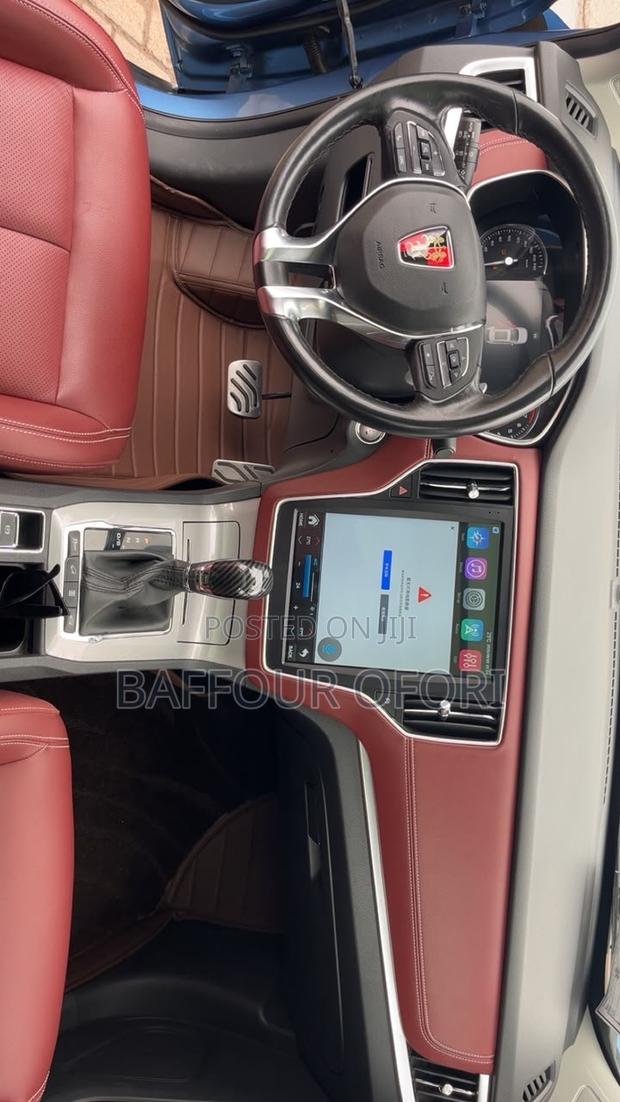 Roewe RX5 2016 Blue