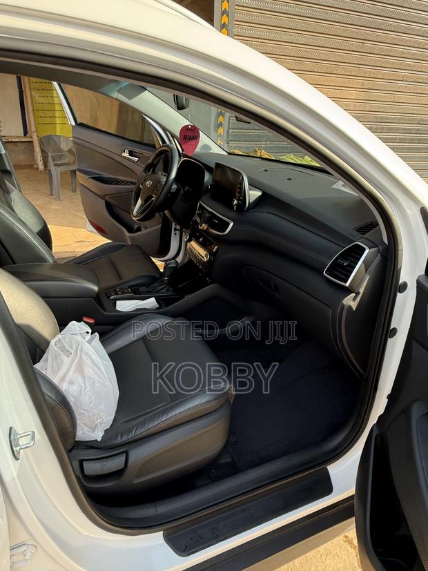 Hyundai Tucson 2019 White