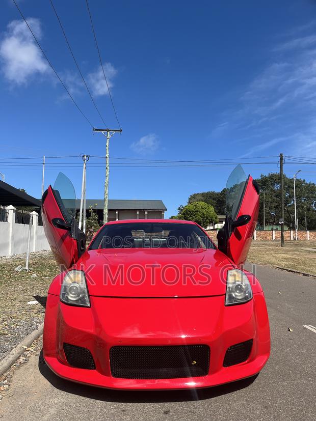 Nissan Fairlady 2006 Red