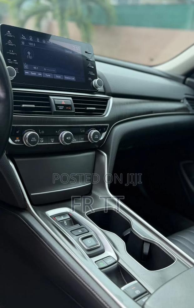 Honda Accord Touring 2.0T 2021 Black