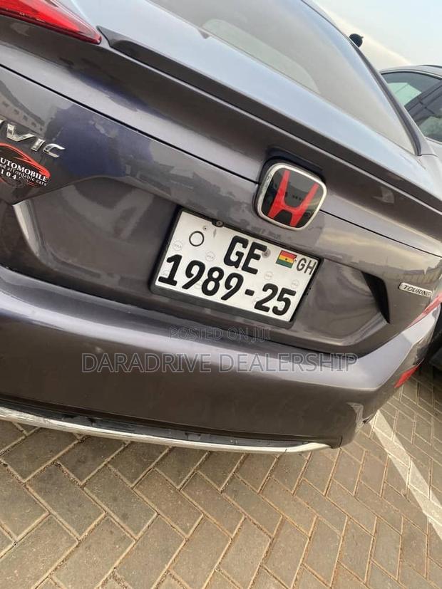 Honda Civic Touring 2021 Gray