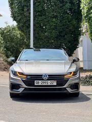 Volkswagen Arteon 2.0T SEL R-Line w/20 FWD 2019 Gold for sale