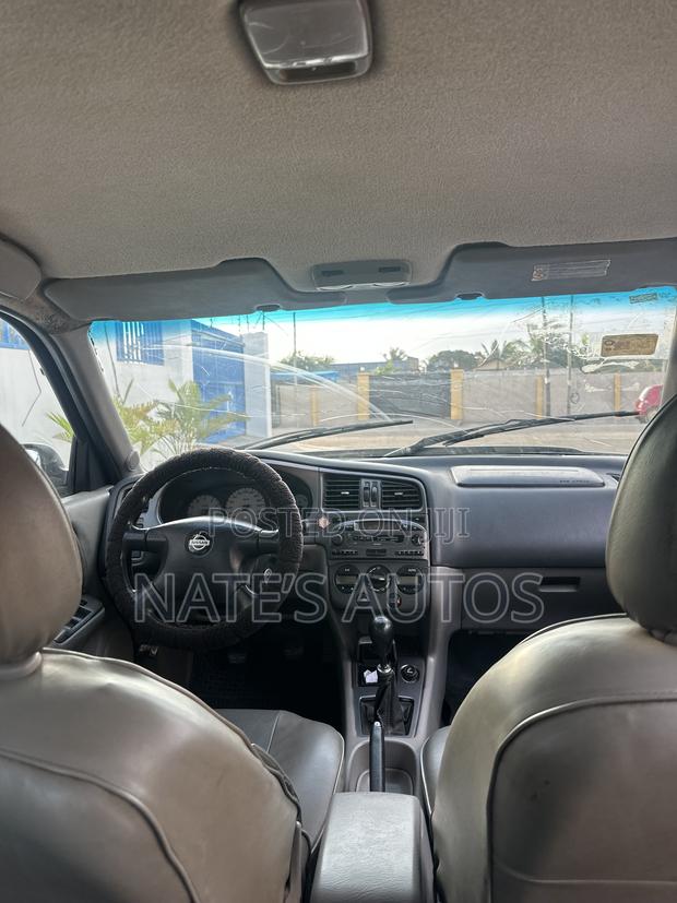 Nissan Primera 2009 Silver