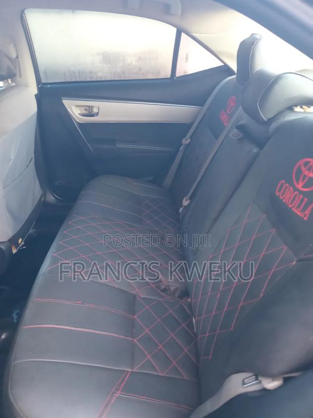 Toyota Corolla LE Plus 4dr Sedan (1.8L 4cyl CVT) 2016 Black