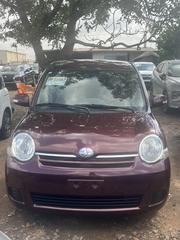 Toyota Sienta 2011 Burgundy for sale