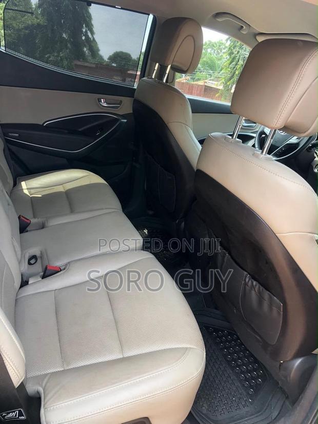 Hyundai Santa Fe 2018 Black