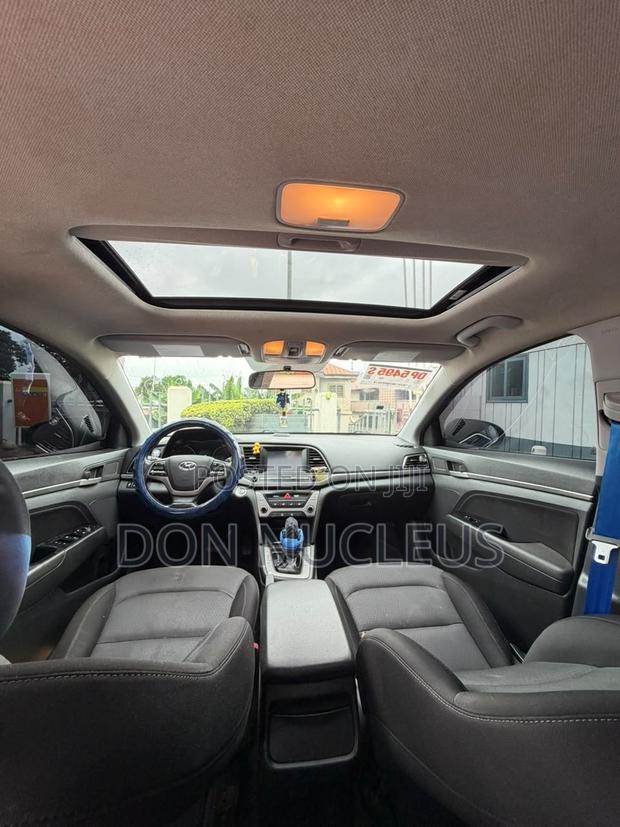 Hyundai Elantra 2018 Blue