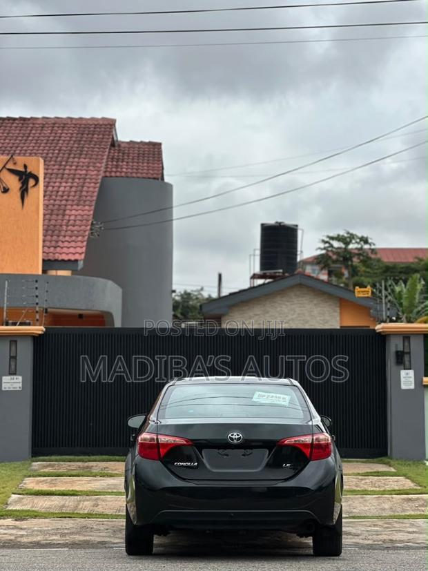 Toyota Corolla 2018 Black