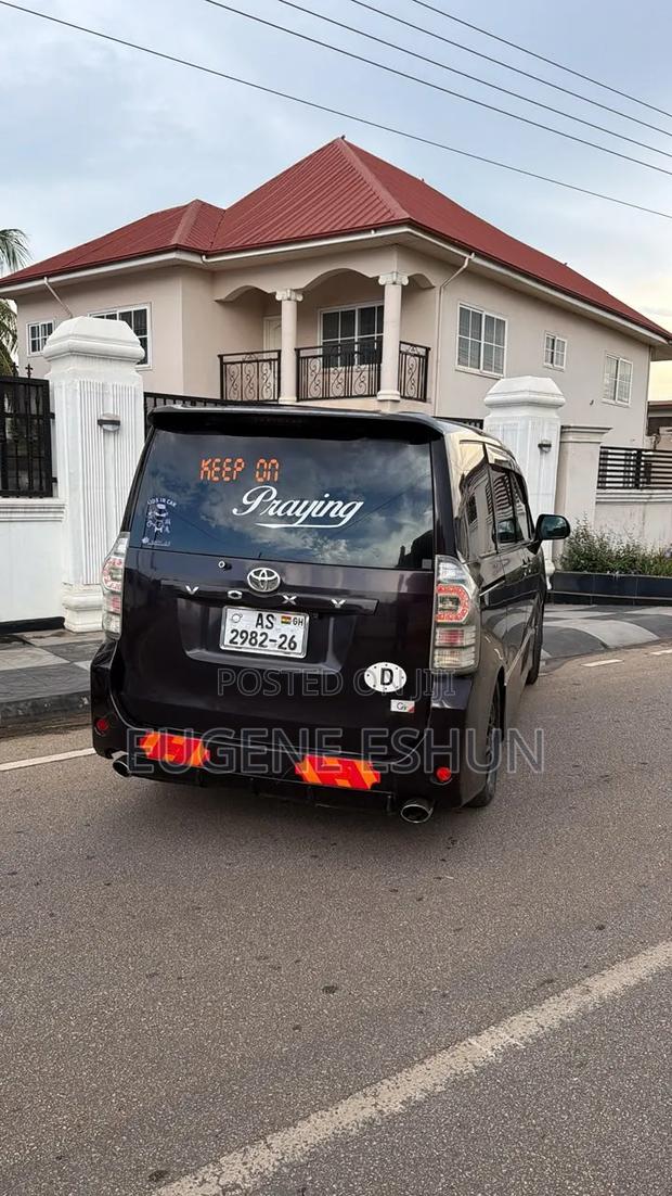 Toyota Voxy 2012 Black