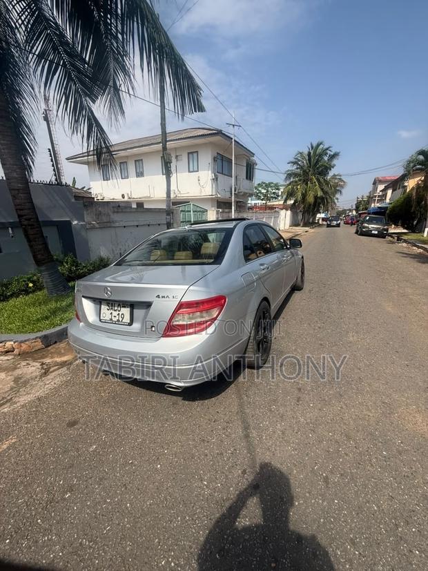 Mercedes-Benz C300 2009 Silver