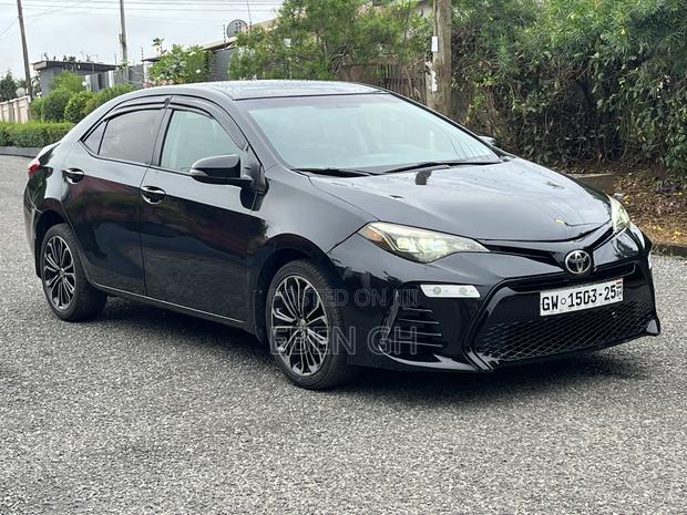 Toyota Corolla S 4dr Sedan (1.8L 4cyl CVT) 2015 Black