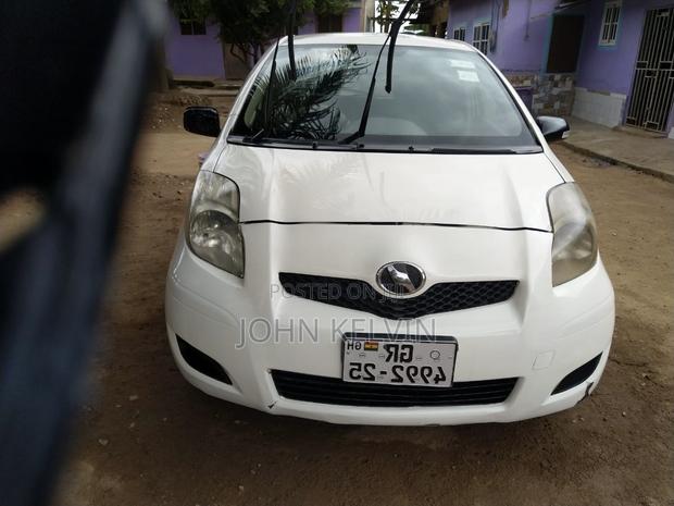 Toyota Vitz 1.3 AWD 5dr 2010 White