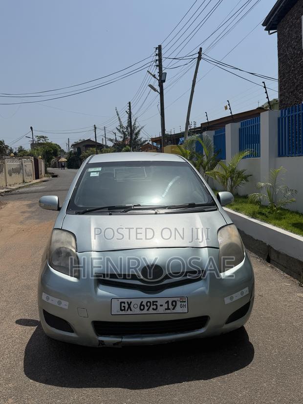 Toyota Vitz 1.0 FWD 3dr 2010