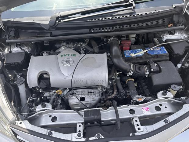 Toyota Vitz 1.3 AWD 3dr 2016 Silver