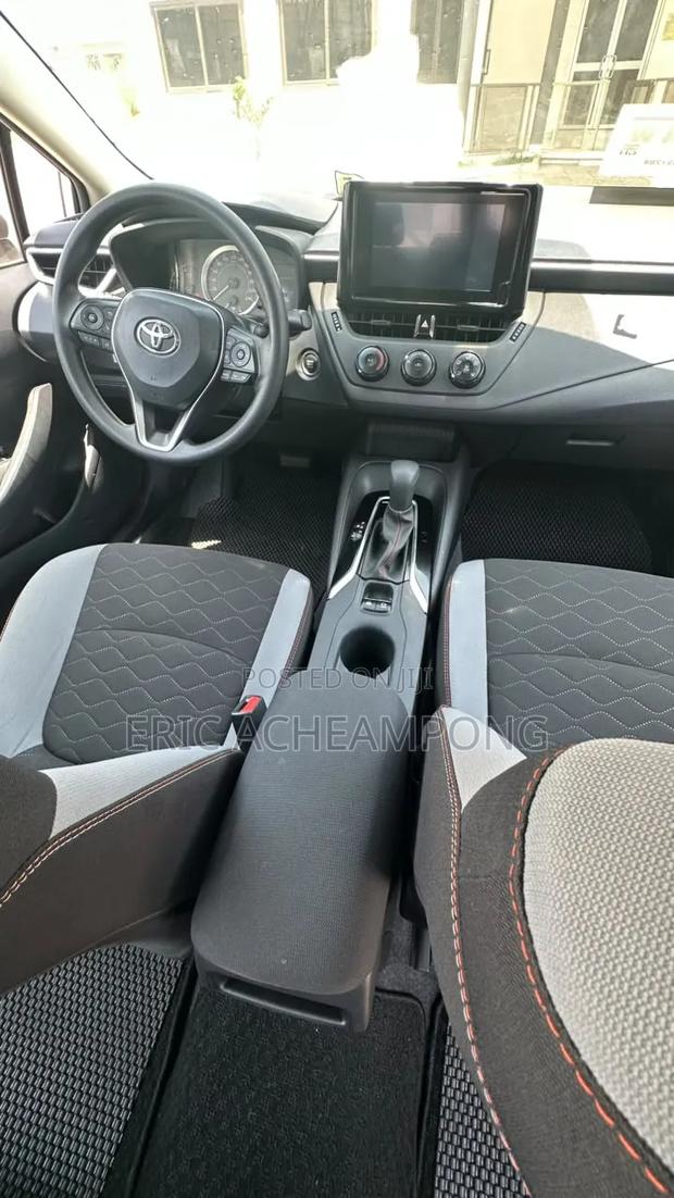 Toyota Corolla 2021 White
