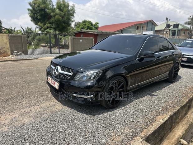 Mercedes-Benz C250 2013 Black