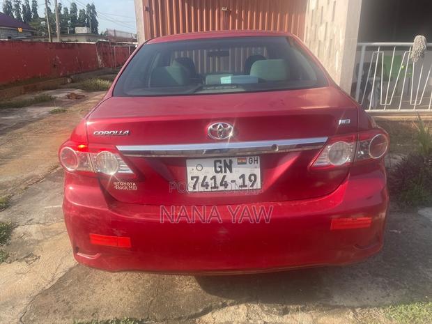 Toyota Corolla LE Special Edition 4dr Sedan (1.8L 4cyl 4A) 2013 Red