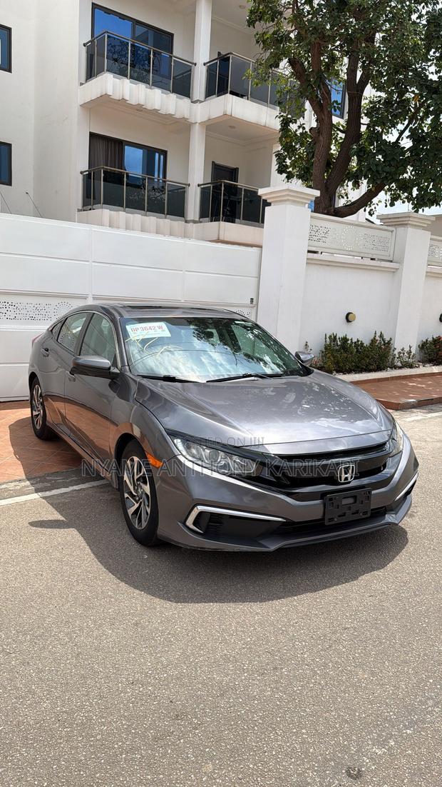 Honda Civic EX Sedan 2019 Gray